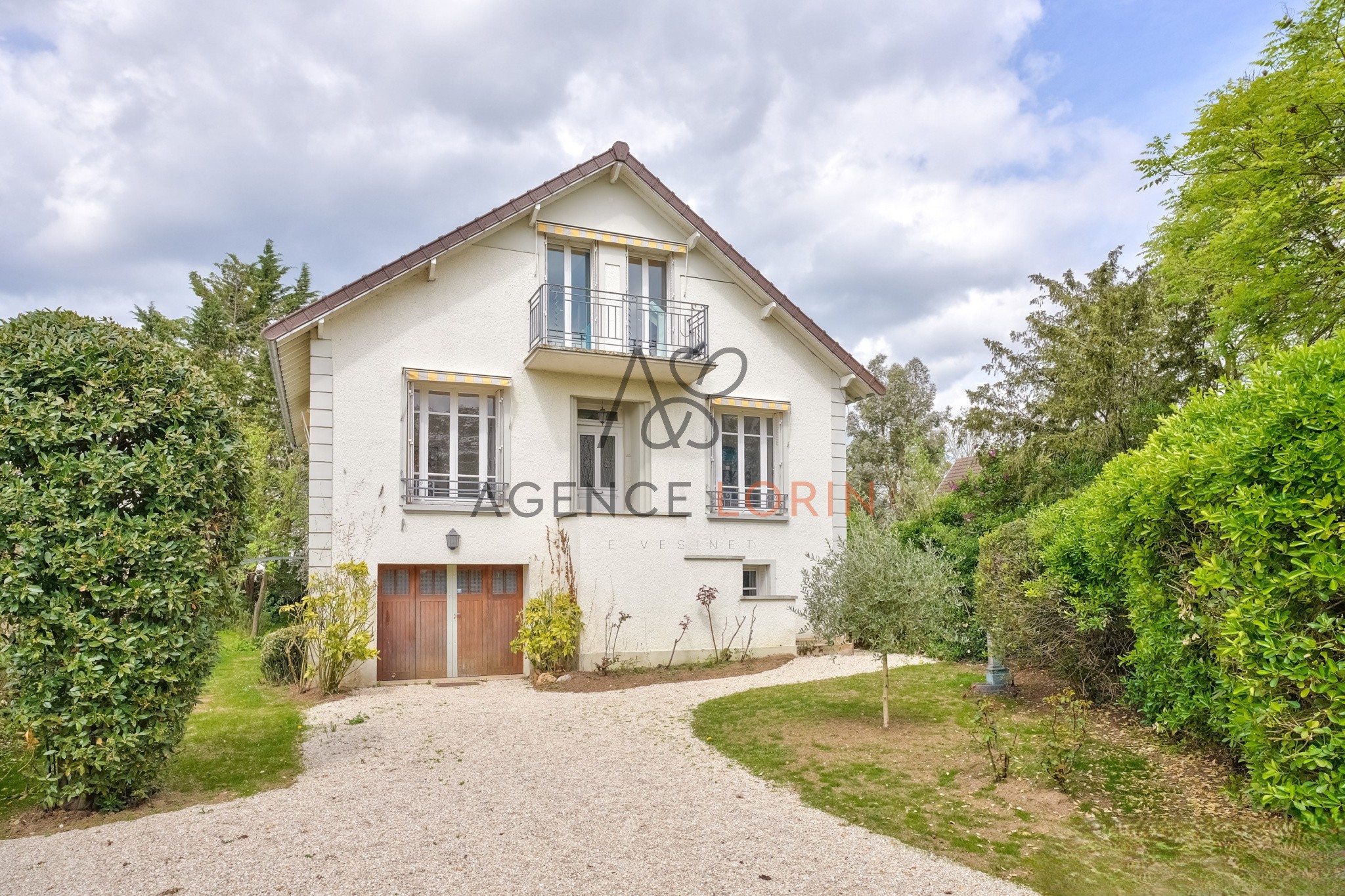 Maison à vendre à Le vesinet, 1 100 m², 8 pièces – photo 1 sur 14