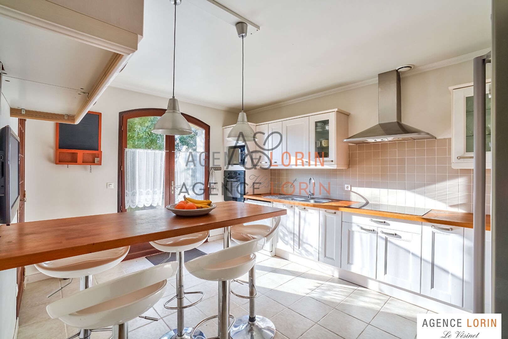 Maison à vendre à Chatou, 1 300 m², 7 pièces – photo 3 sur 14
