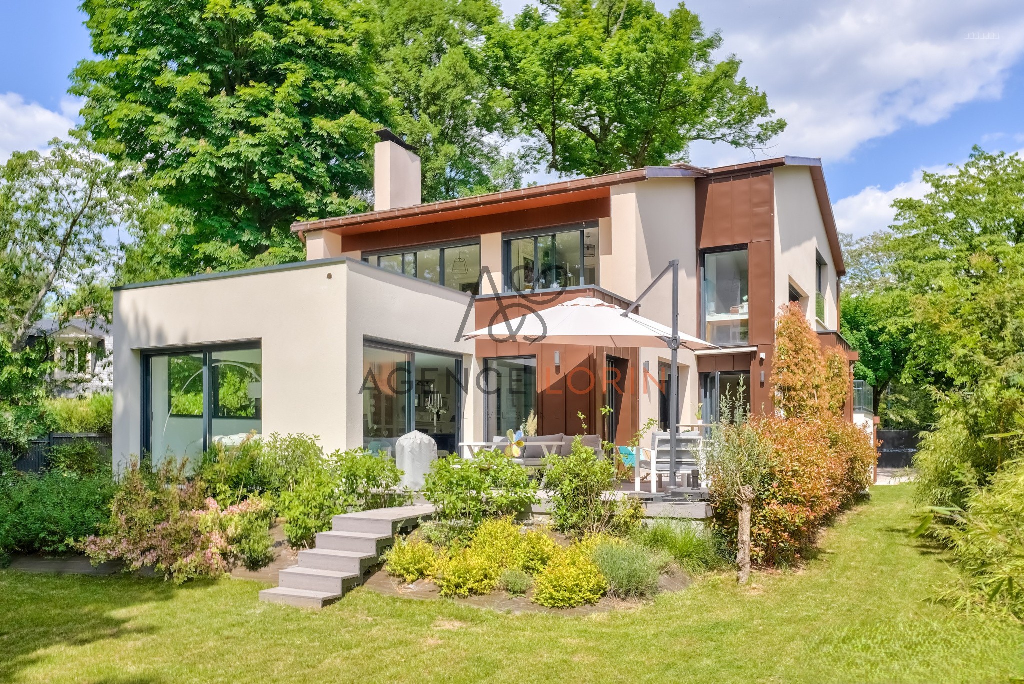 Maison à vendre à Le vesinet, 32 m², 9 pièces – photo 1 sur 18