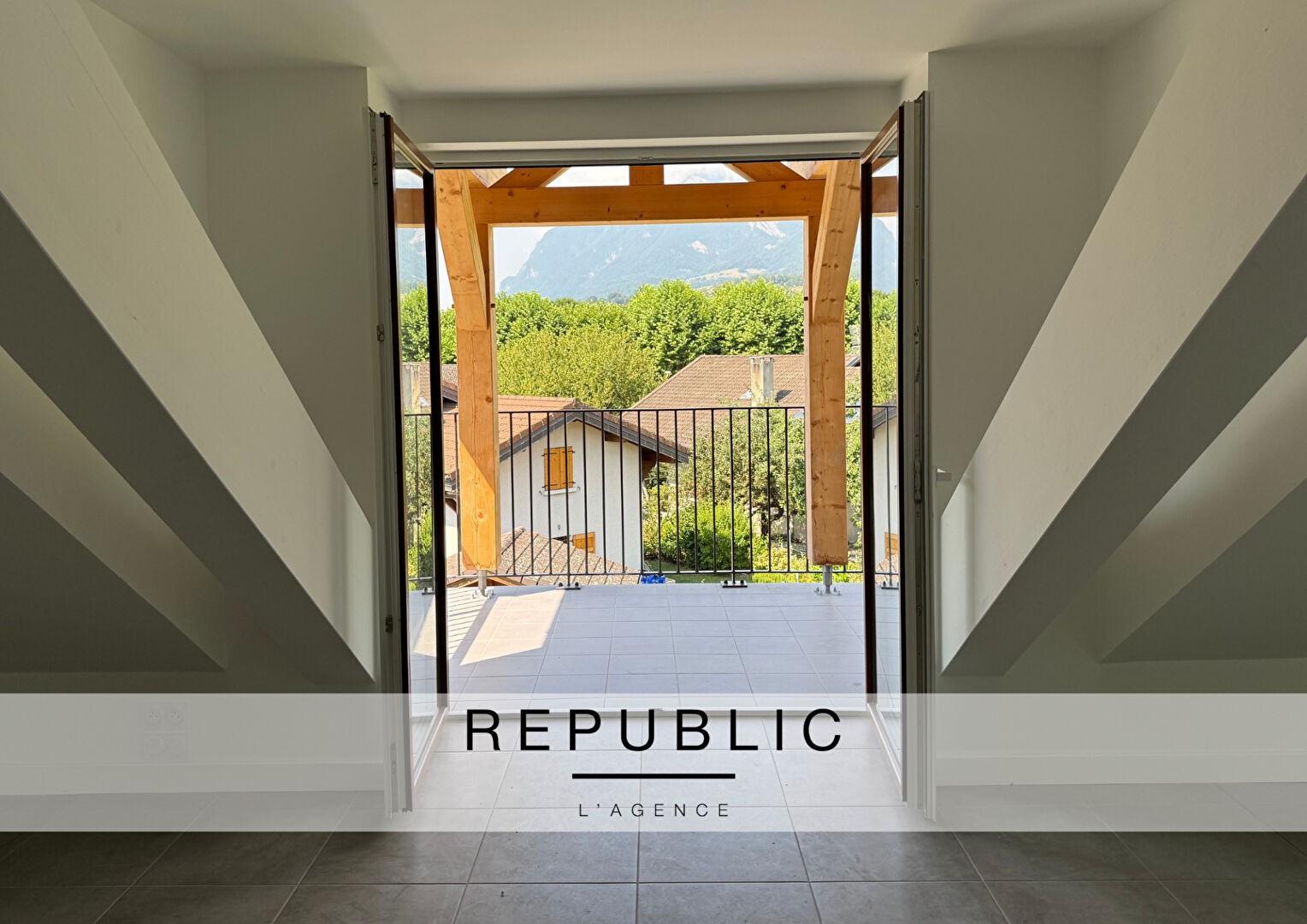 Appartement à vendre à Gilly sur isere, 125 m², 5 pièces – photo 1 sur 11