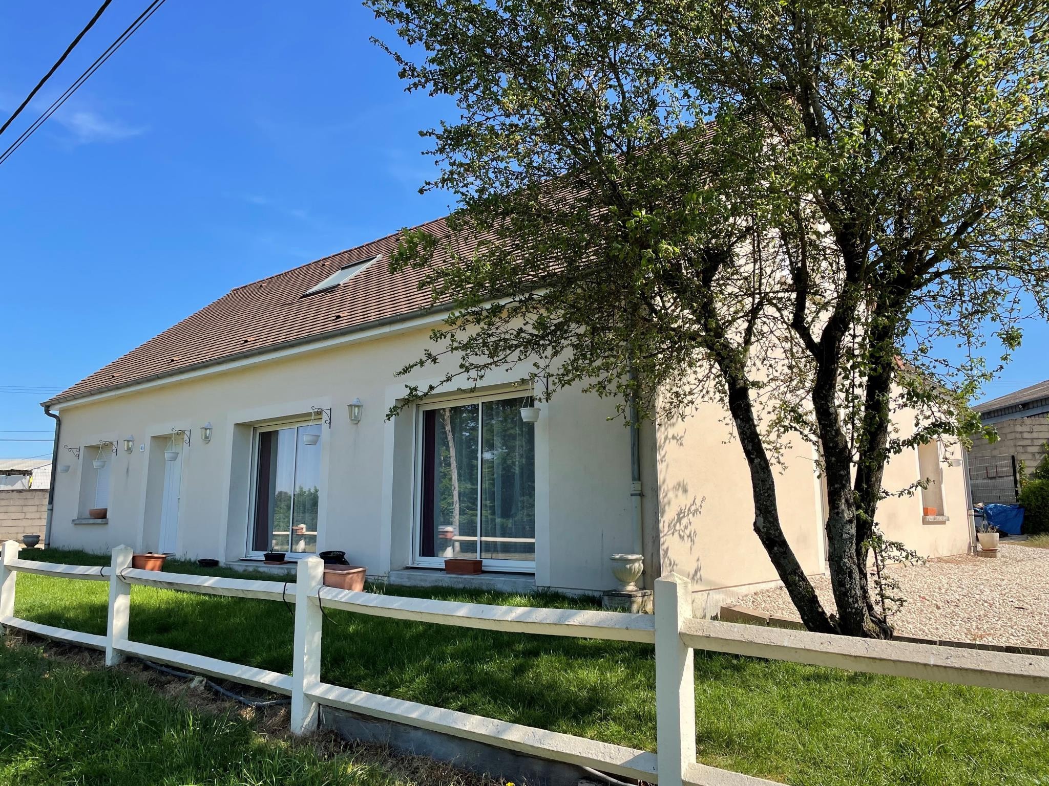 Maison à vendre à Montmirail, 78 m², 7 pièces – photo 1 sur 18