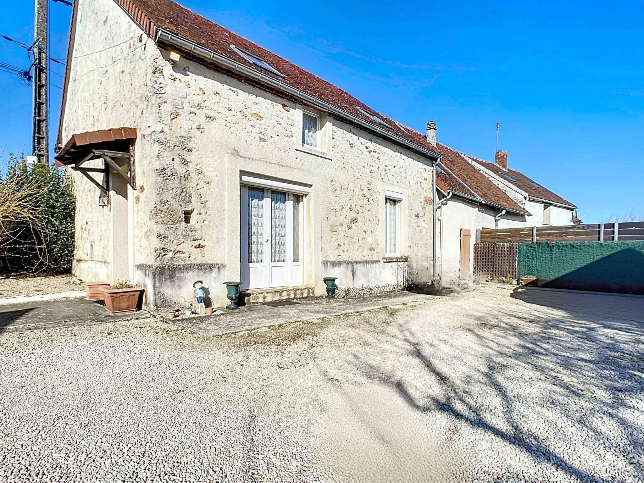Maison à vendre à Montmirail, 24 m², 6 pièces – photo 1 sur 20