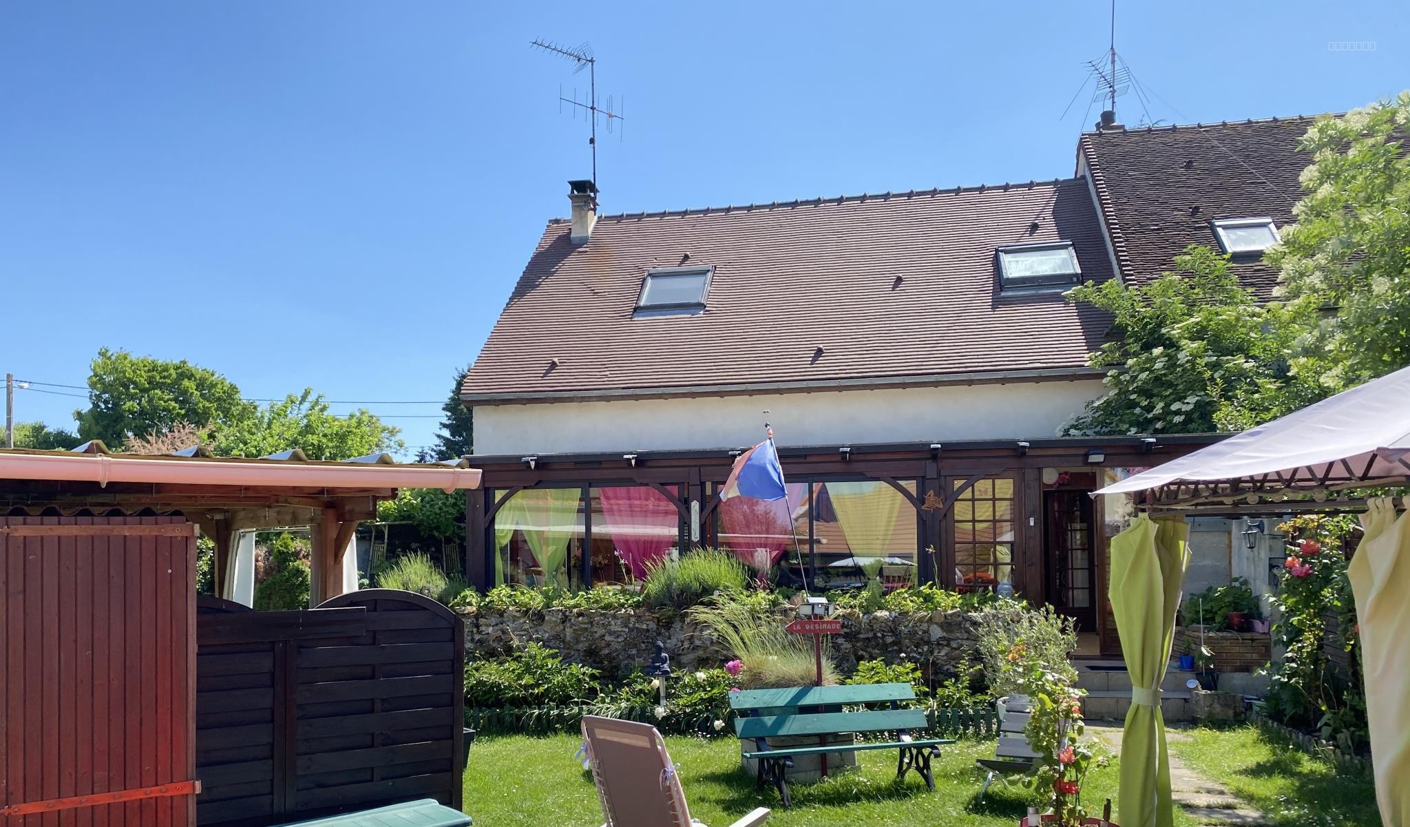 Maison à vendre à Montmirail, 26,9 m², 5 pièces – photo 1 sur 19