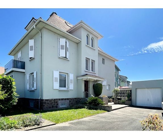 Maison à vendre à Colmar, 200 m², 11 pièces – photo 1 sur 10