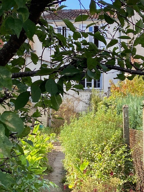 Maison à vendre à Pons, 126 m², 6 pièces – photo 1 sur 19