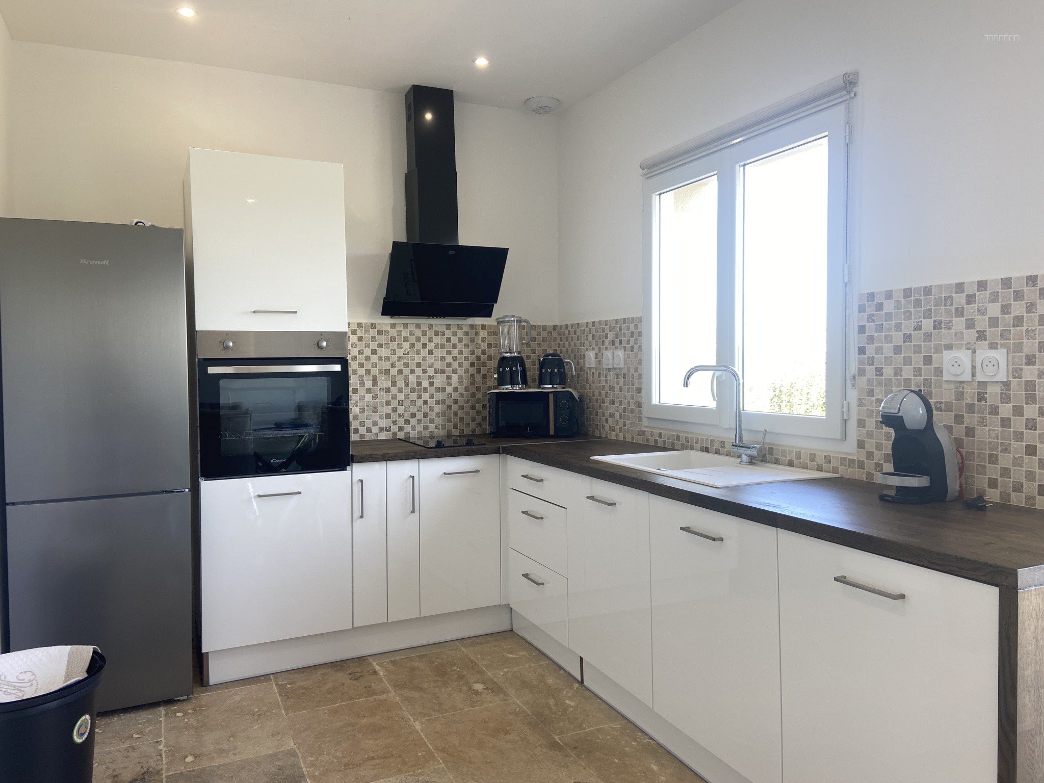Maison à vendre à Champagnolles, 949 m², 4 pièces – photo 3 sur 16