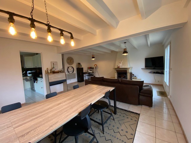 Maison à vendre à Chenac st seurin d uzet, 84 m², 4 pièces – photo 3 sur 18
