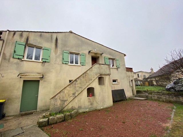 Maison à vendre à Chenac st seurin d uzet, 84 m², 4 pièces – photo 1 sur 18