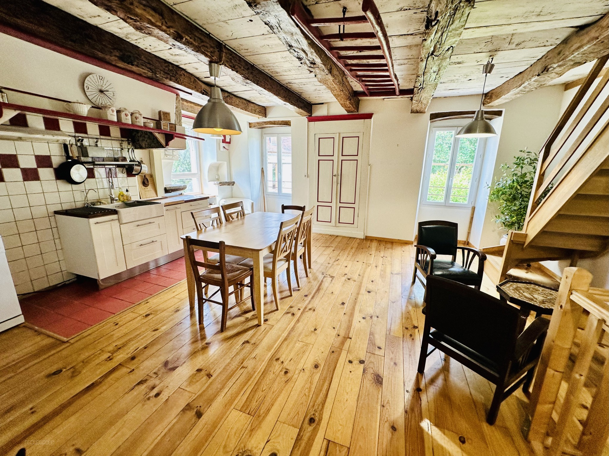 Bien immobilier à vendre à Varaire, 20,6 m², 4 pièces – photo 2 sur 8