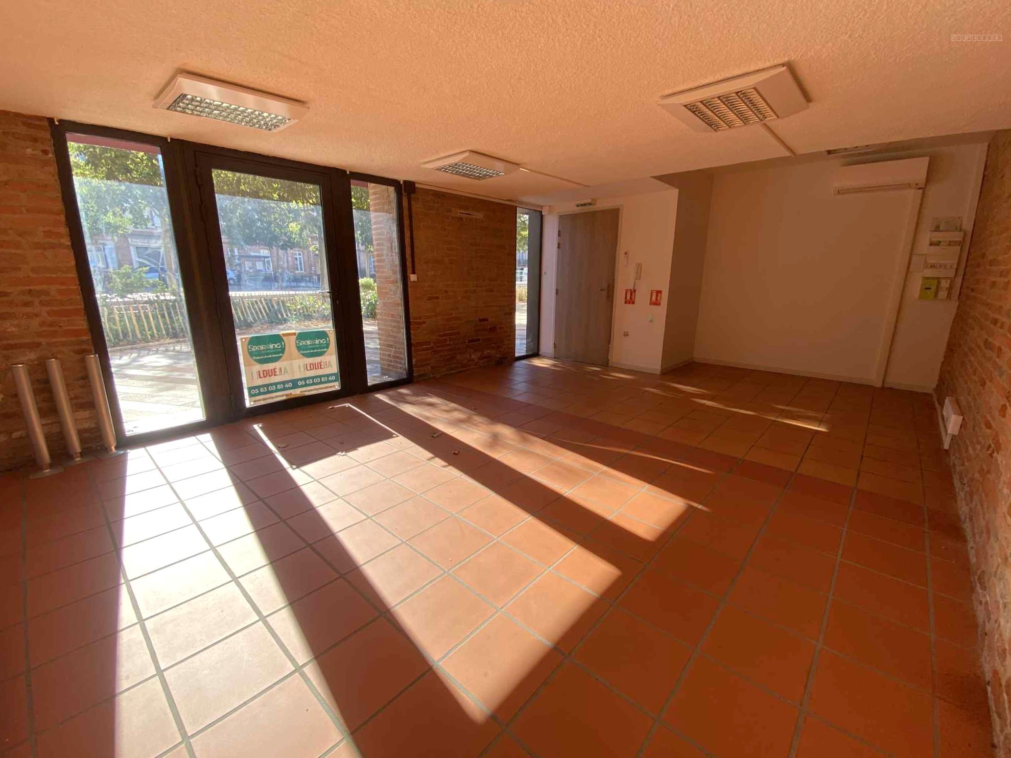 Local commercial à louer à Montauban, 29 m², 1 pièce – photo 1 sur 2