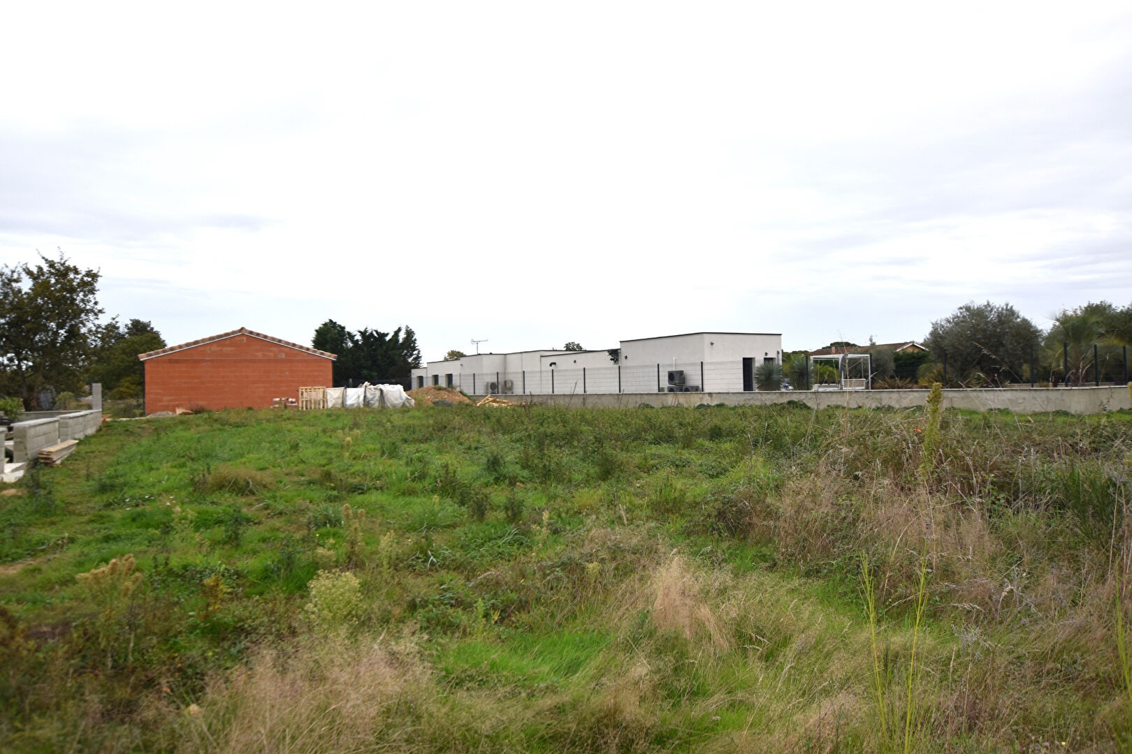 Terrain à vendre à Montbartier, 816 m² – photo 1 sur 2