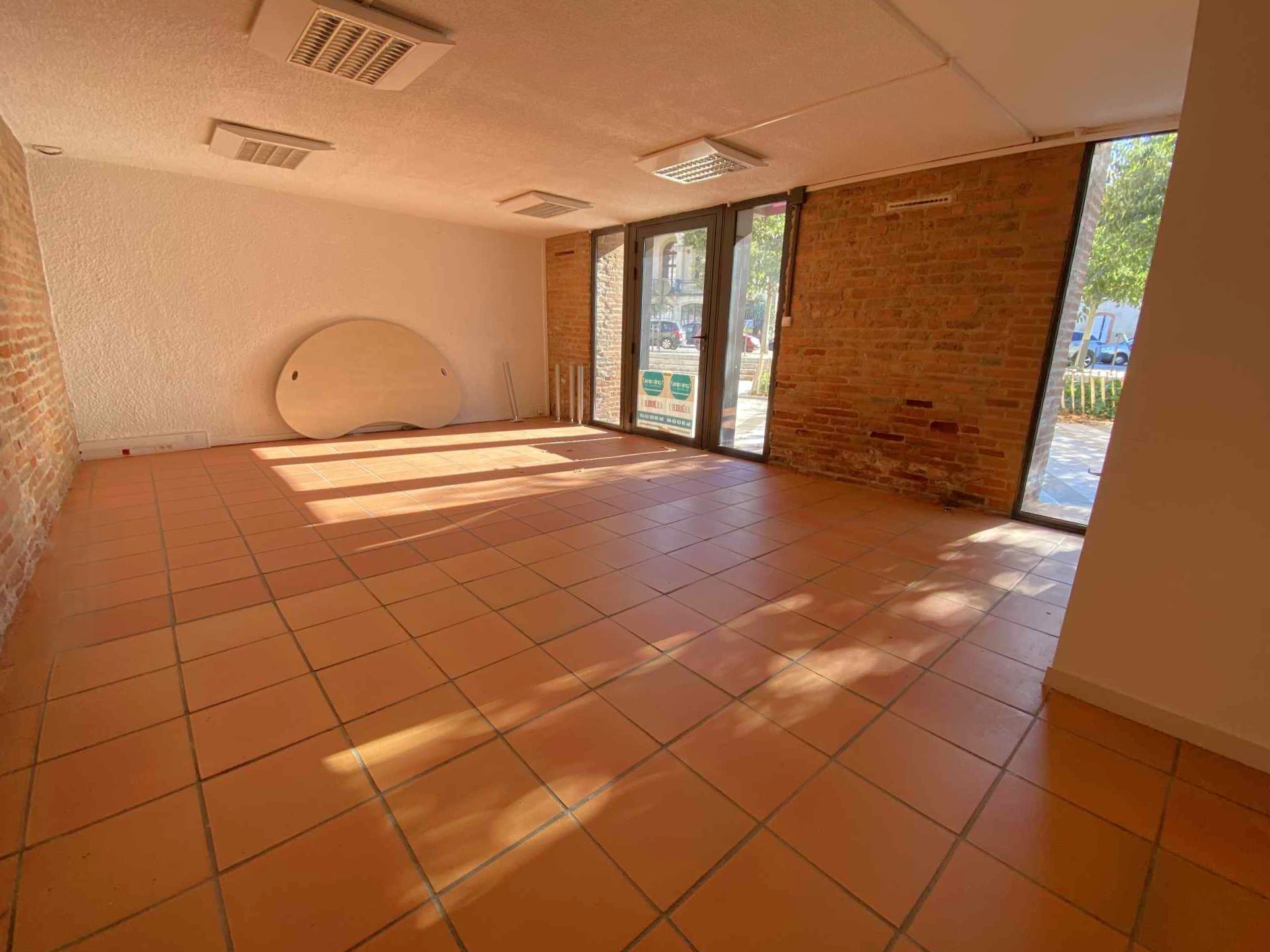 Local commercial à louer à Montauban, 29 m², 1 pièce – photo 2 sur 2