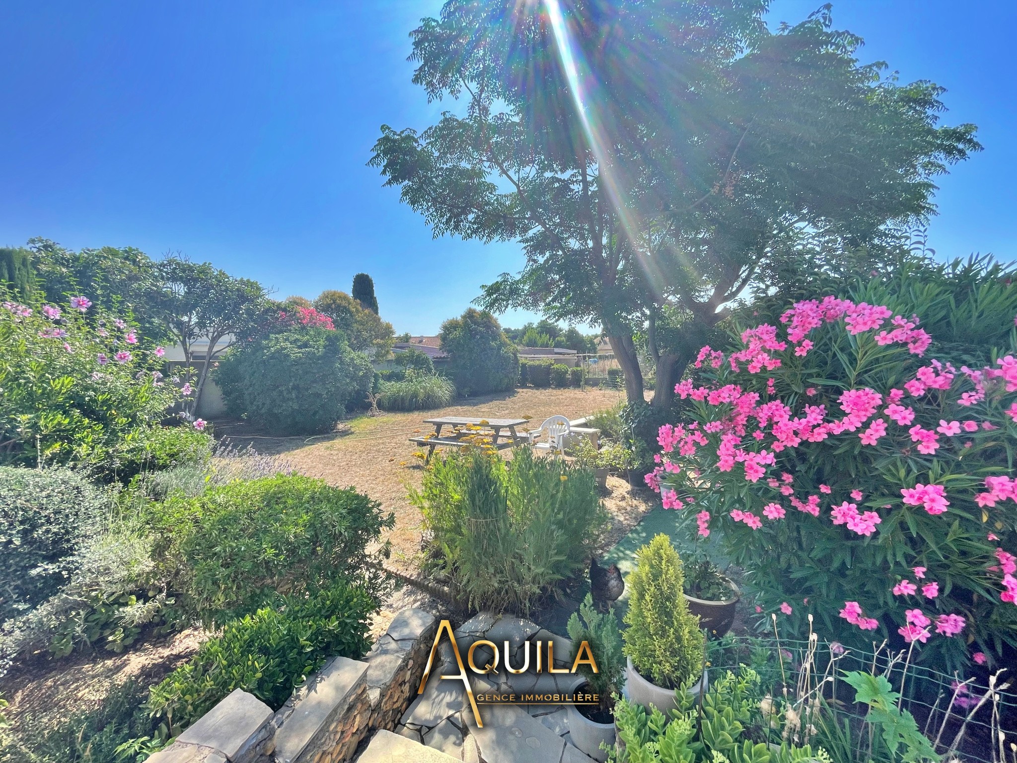 Villa à vendre à Serignan, 151 m², 7 pièces – photo 1 sur 10