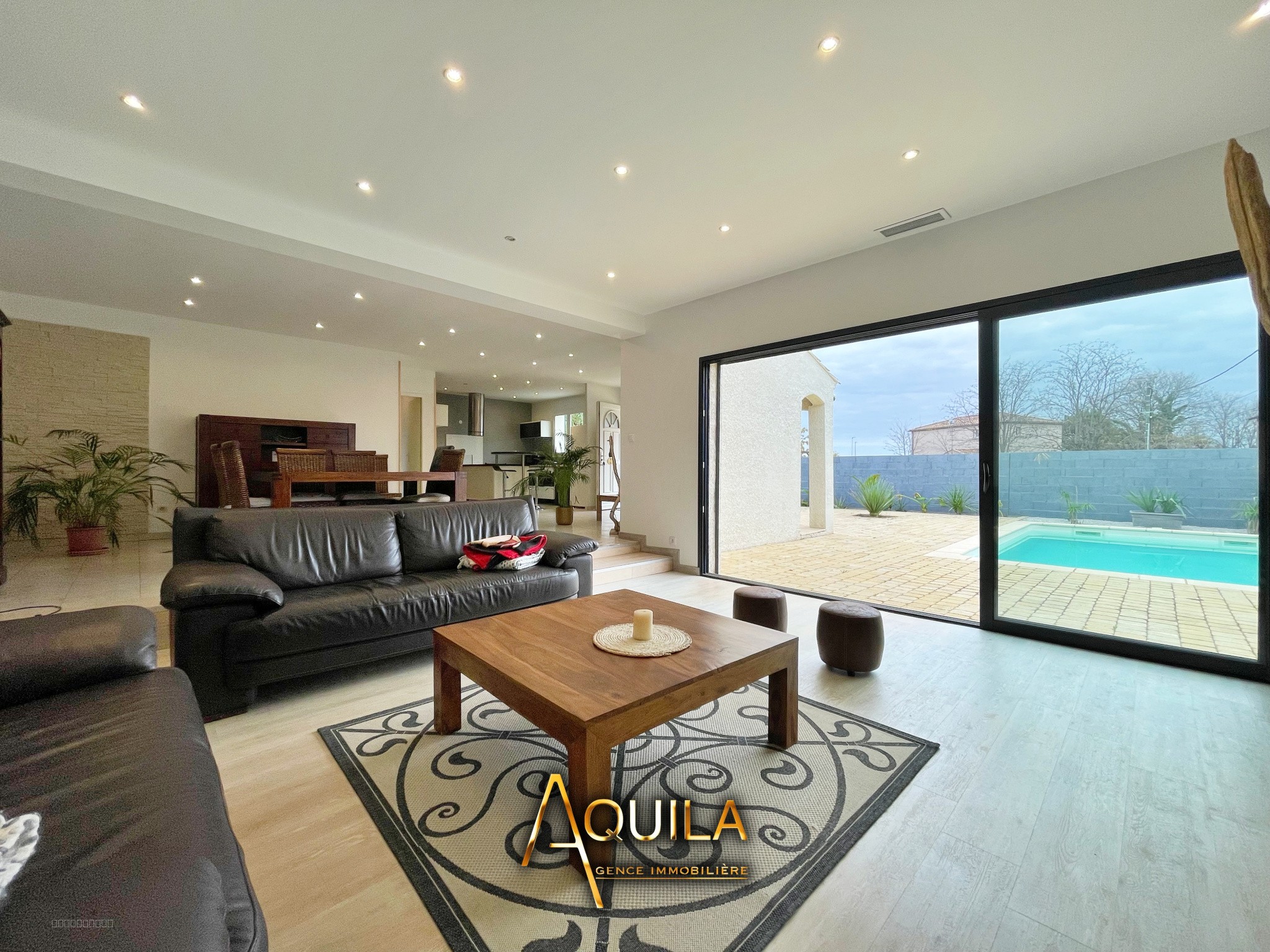 Villa à vendre à Magalas, 119 m², 5 pièces – photo 2 sur 6