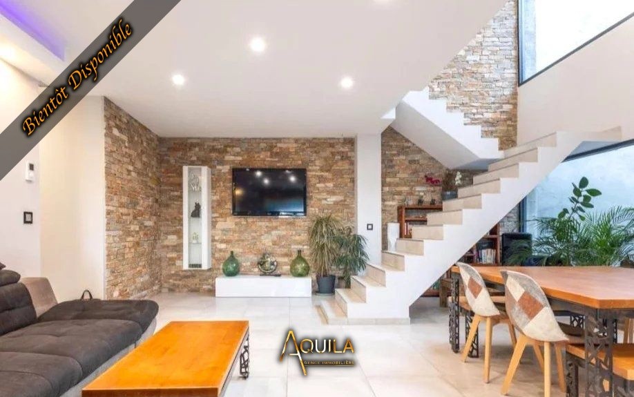 Bien immobilier à vendre à Montady, 257 m², 7 pièces – photo 2 sur 6