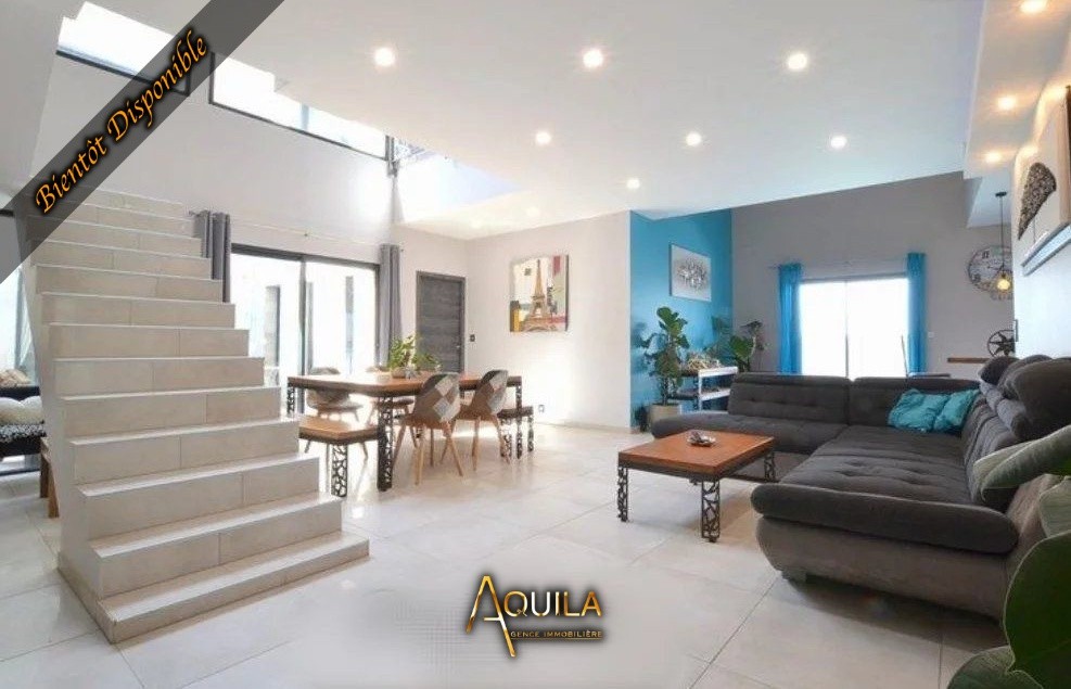 Bien immobilier à vendre à Montady, 257 m², 7 pièces – photo 1 sur 6