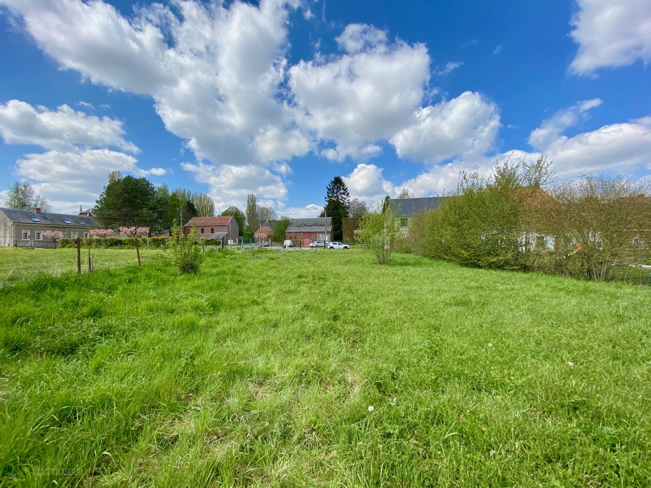 Terrain à vendre à Elesmes, 835 m² – photo 2 sur 14