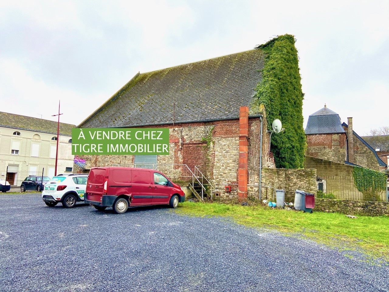 Immeuble à vendre à Bavay, 900 m² – photo 2 sur 10