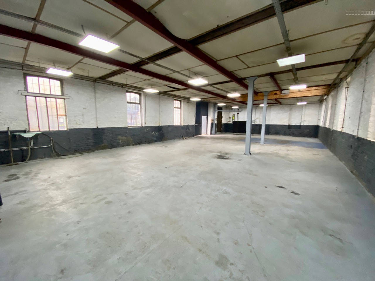 Immeuble à vendre à Maubeuge, 265 m² – photo 1 sur 6