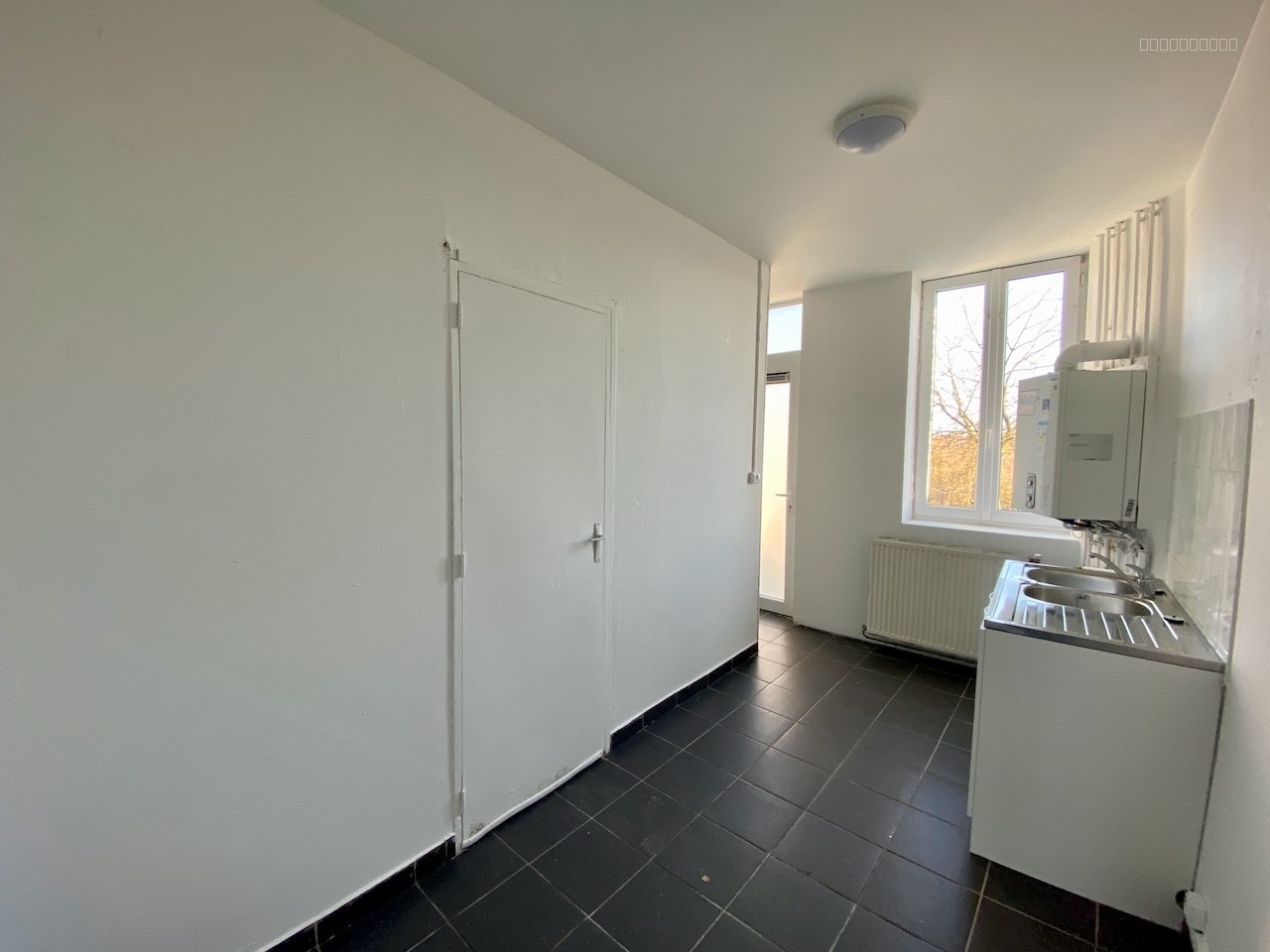 Maison à vendre à Neuf mesnil, 1 250 m², 3 pièces – photo 3 sur 13