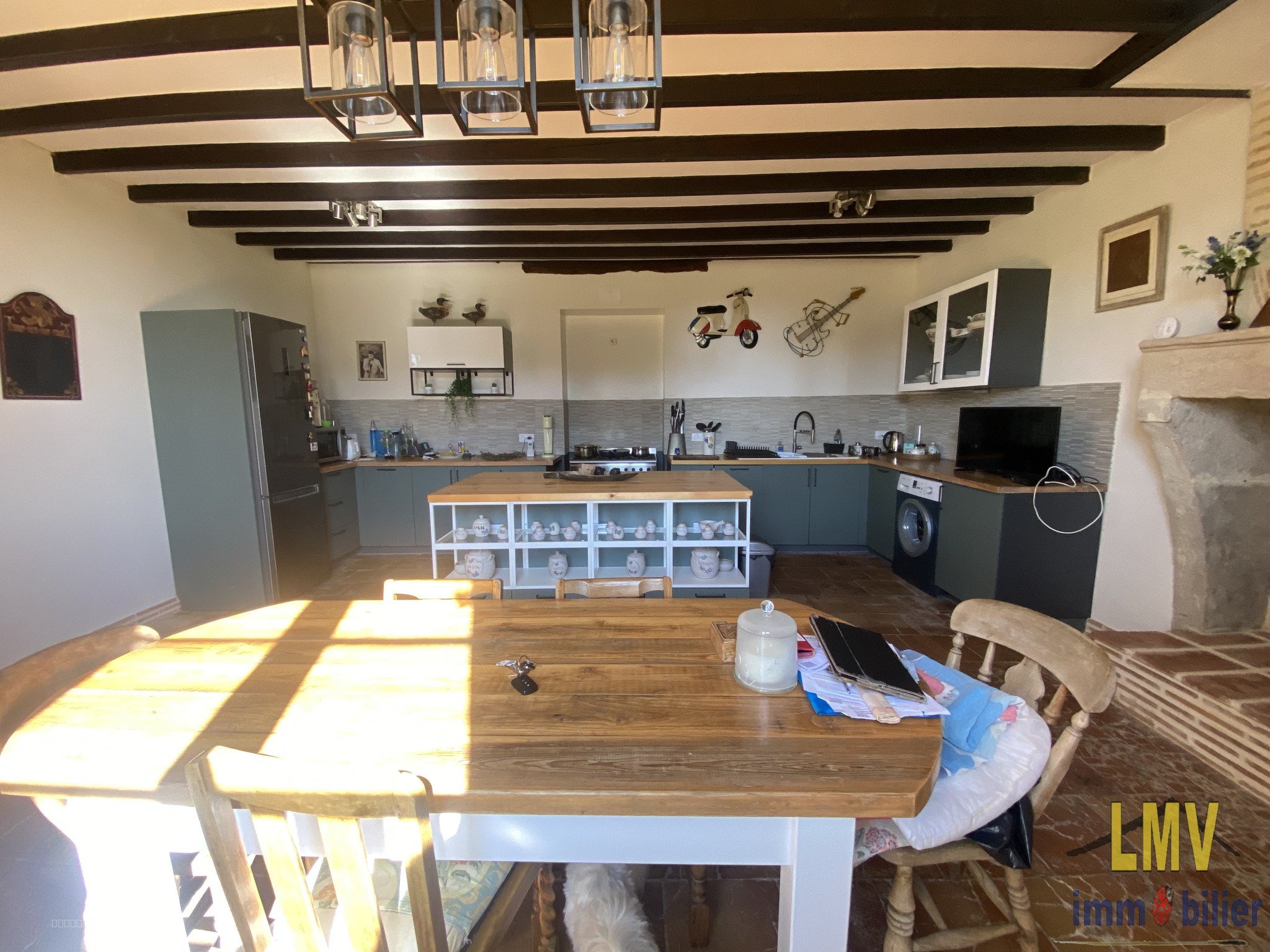 Maison à vendre à Bourdelles, 1 349 m², 7 pièces – photo 2 sur 10