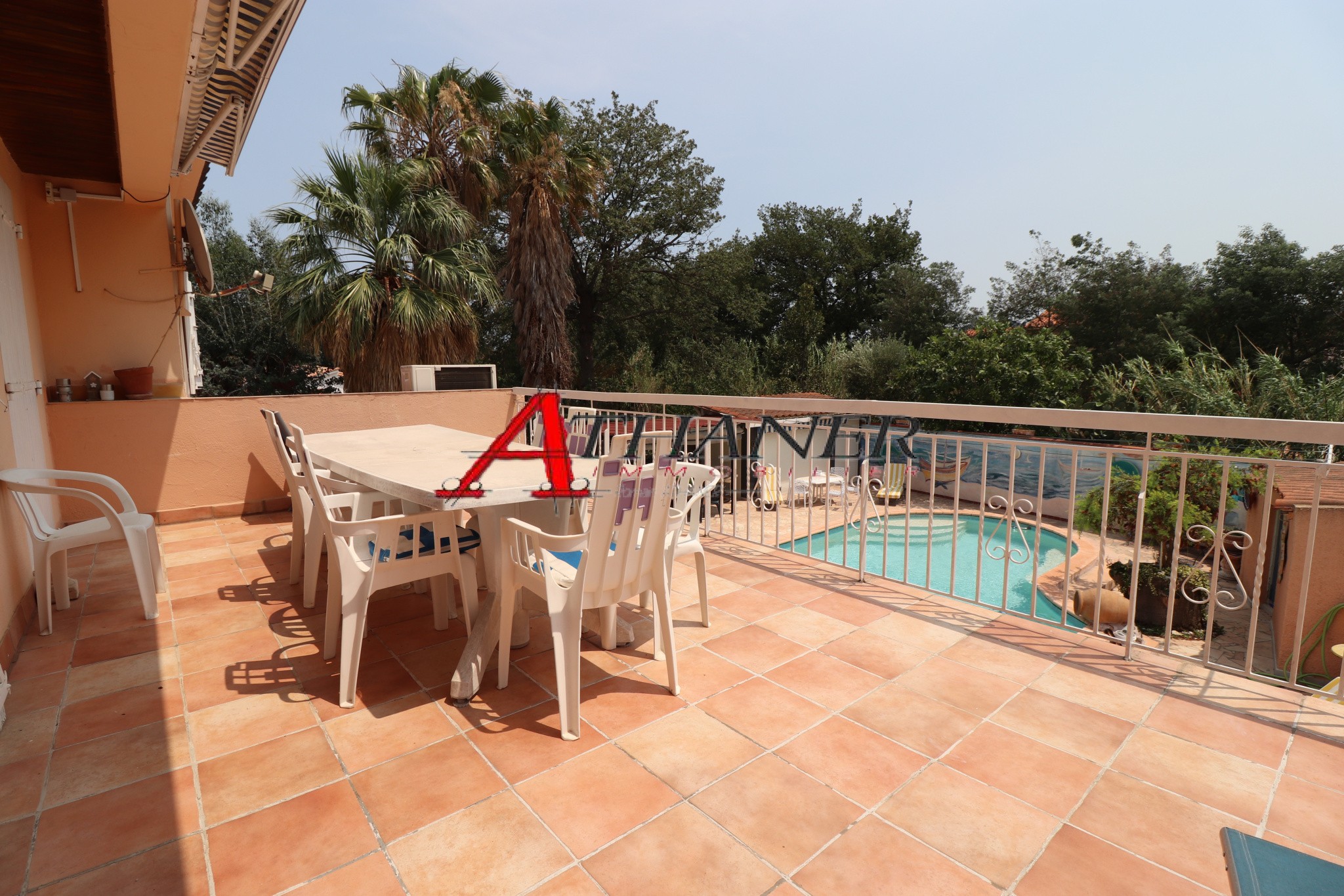 Argeles sur Mer - Villa totalisant 217m2 - Type 8 Pièces - 6 Chambres - Terrain 584m2 - Piscine — photo 1