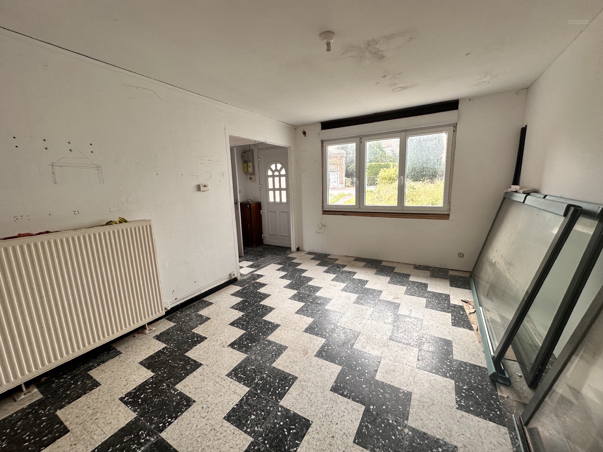 Maison à vendre à Douai, 962 m², 3 pièces – photo 1 sur 11