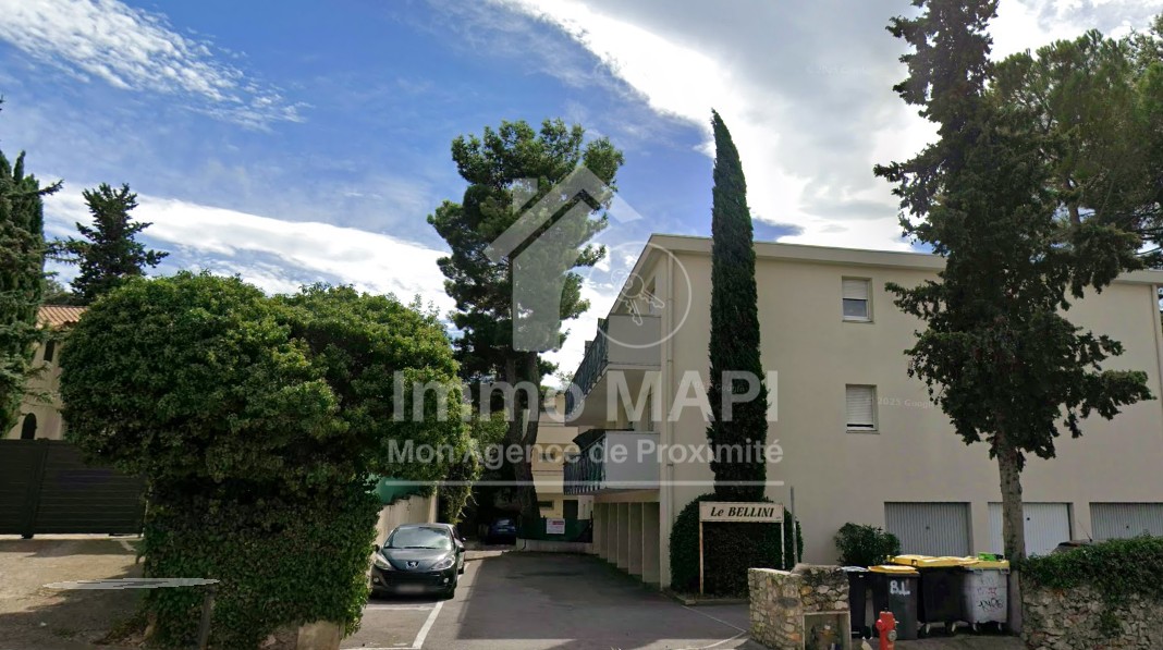 Parking / Box à louer à Montpellier, 1 200 m² – photo 1 sur 2
