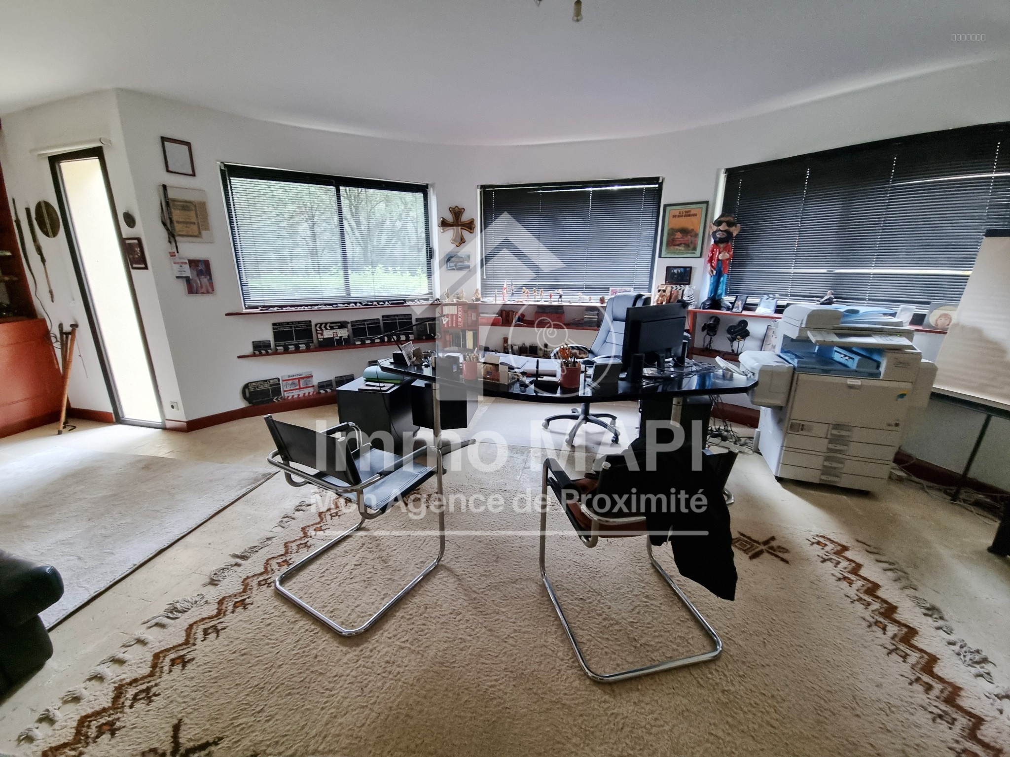 Magnifique maison d’architecte de 478 m2 dans un cadre privilégié et rare sur 1ha de terrain. — photo 5