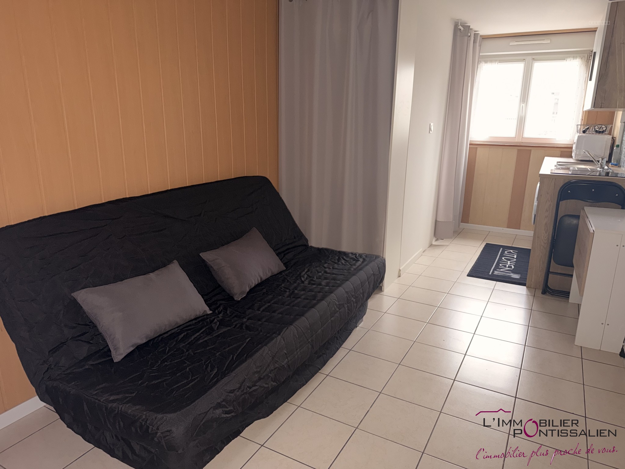 Studio à louer à Pontarlier, 1 365 m², 1 pièce – photo 1 sur 10