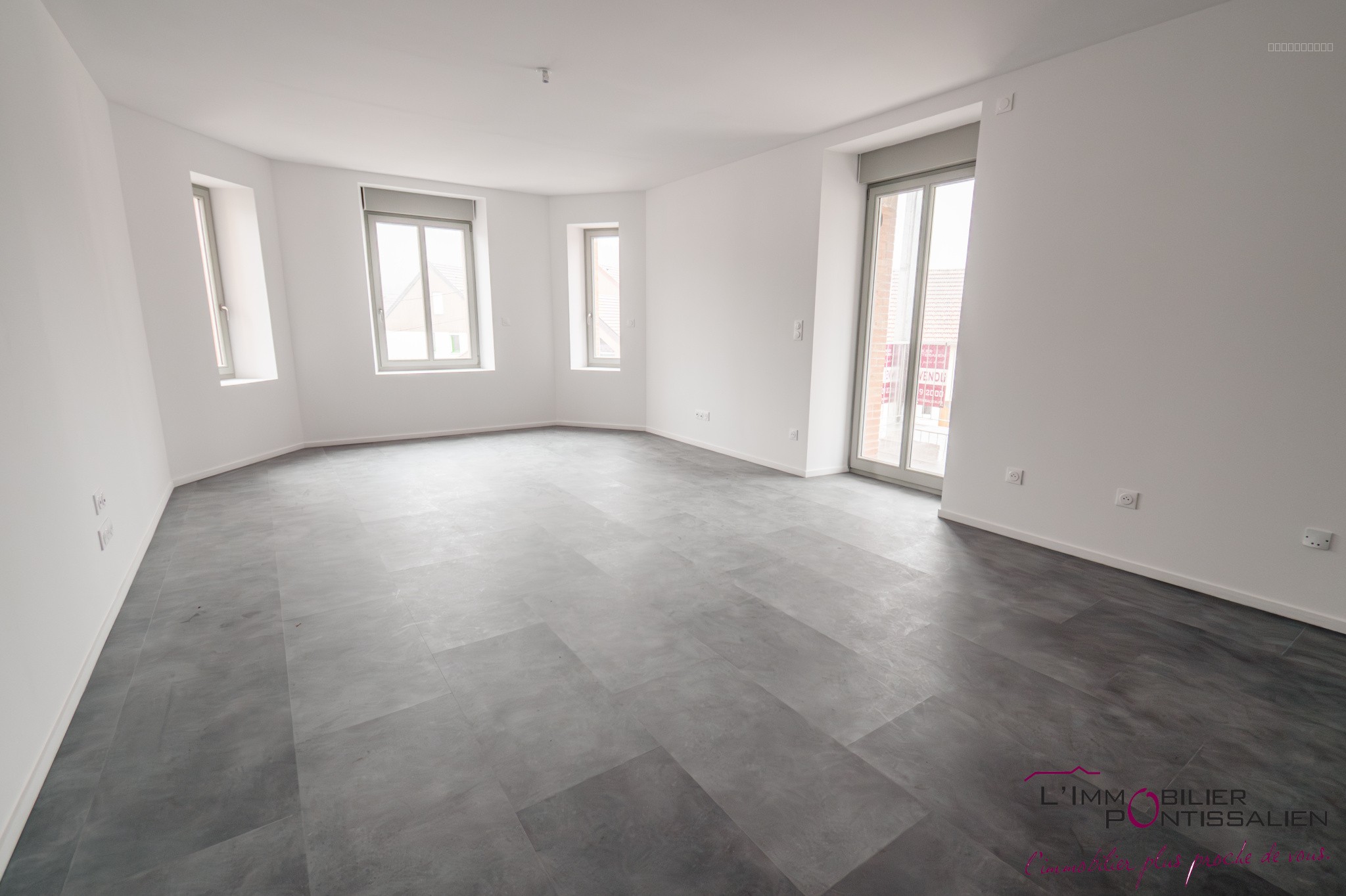 Appartement à vendre à La cluse et mijoux, 94,32 m², 4 pièces – photo 1 sur 20