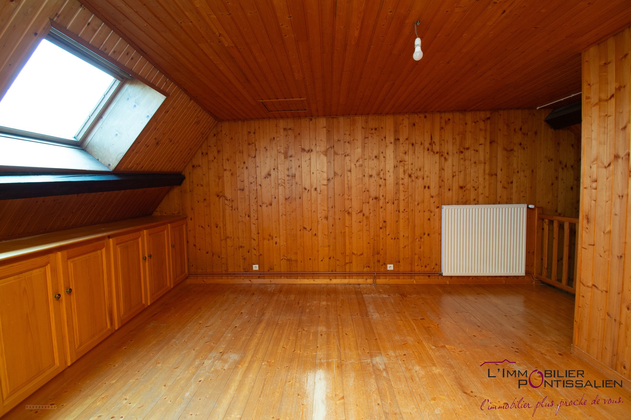 PONTARLIER - CENTRE VILLE - APPARTEMENT DUPLEX T2 — photo 4