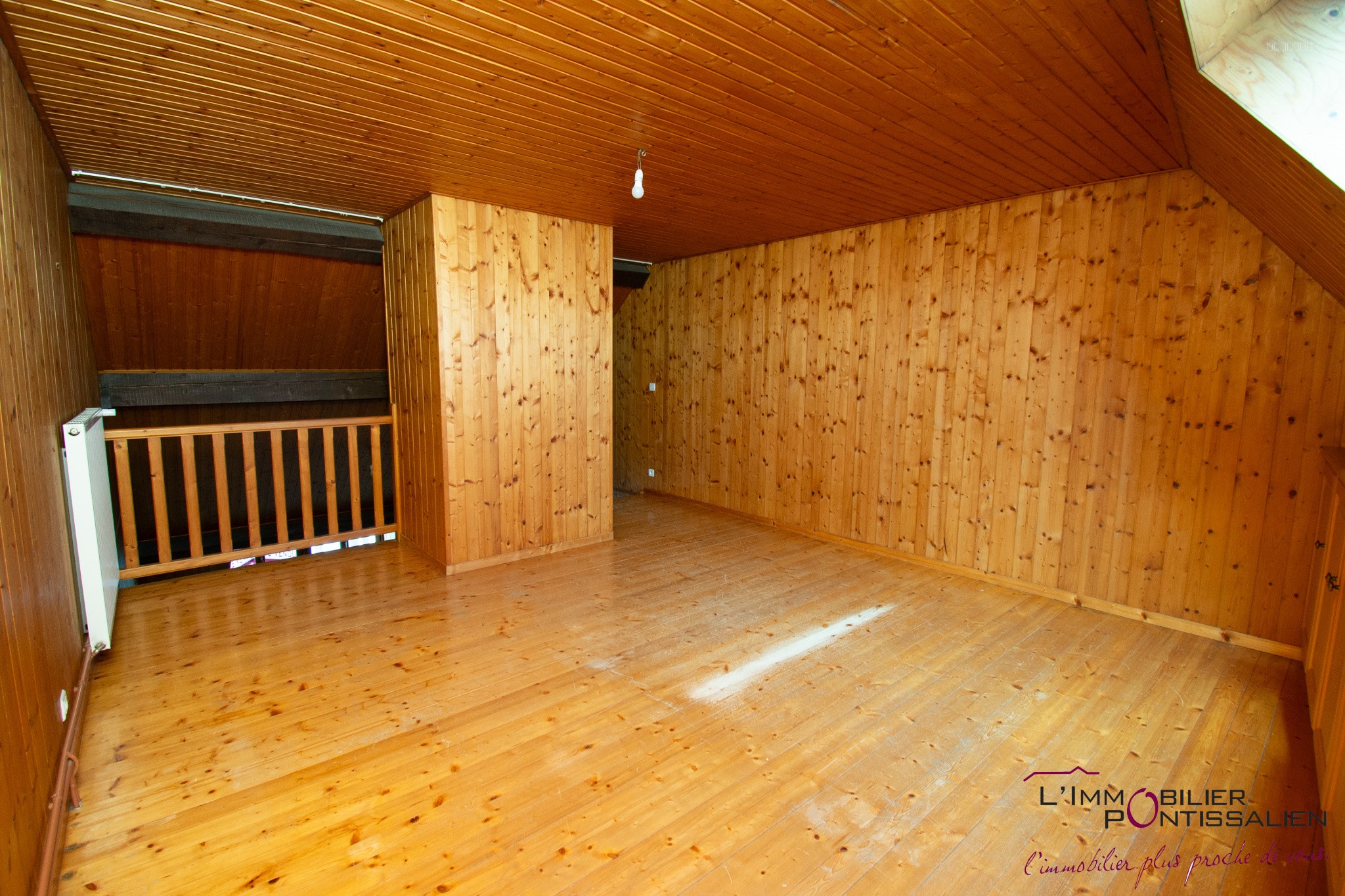 PONTARLIER - CENTRE VILLE - APPARTEMENT DUPLEX T2 — photo 7