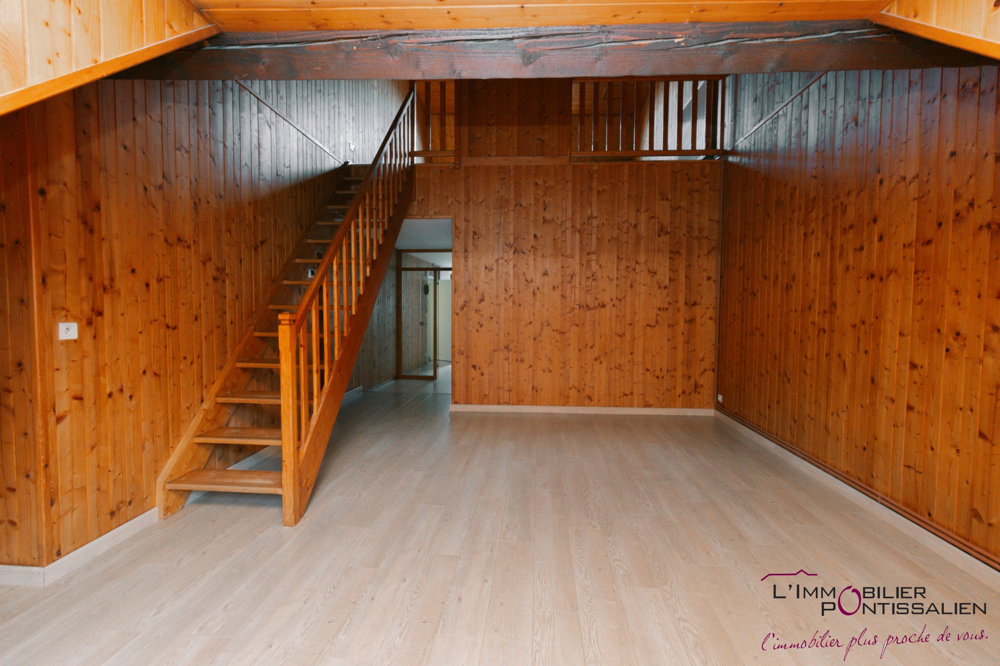 PONTARLIER - CENTRE VILLE - APPARTEMENT DUPLEX T2 — photo 3