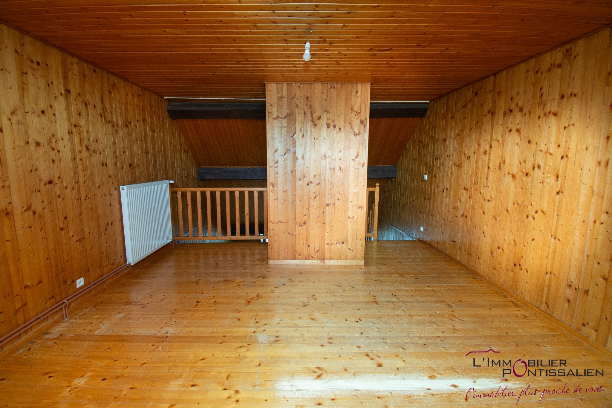 PONTARLIER - CENTRE VILLE - APPARTEMENT DUPLEX T2 — photo 13