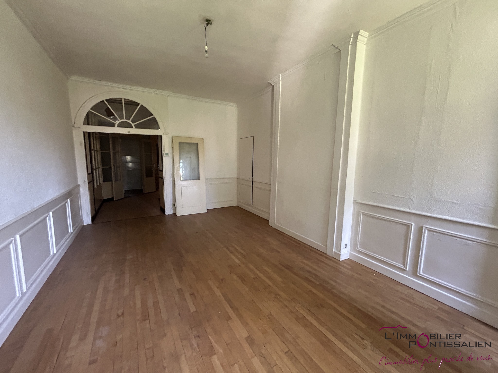 Appartement à vendre à Pontarlier, 1 200 m², 3 pièces – photo 2 sur 8