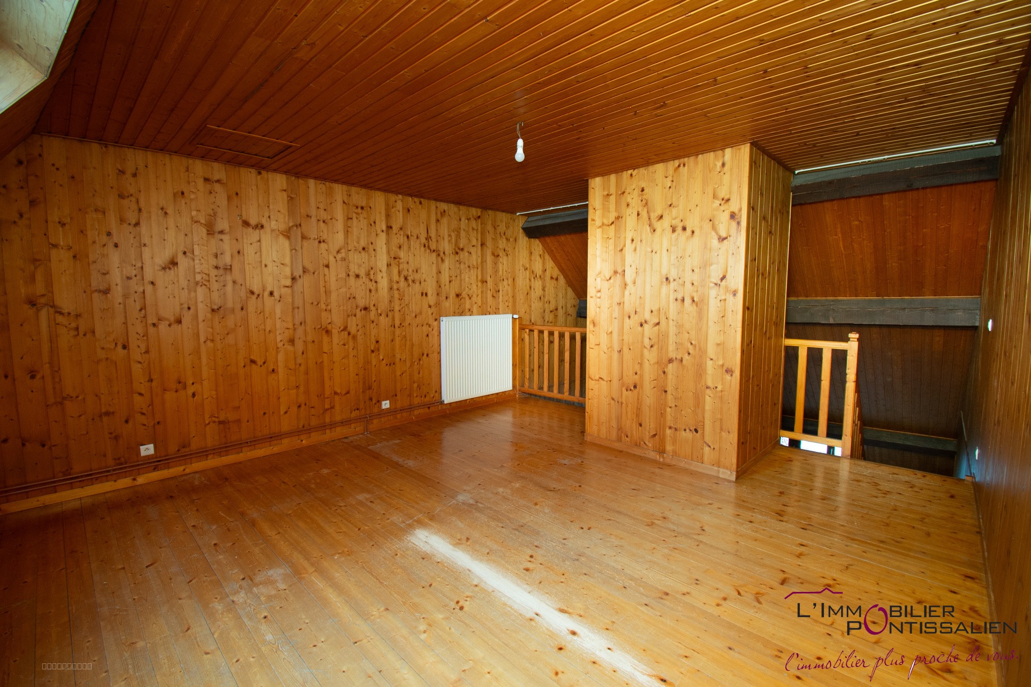 PONTARLIER - CENTRE VILLE - APPARTEMENT DUPLEX T2 — photo 8