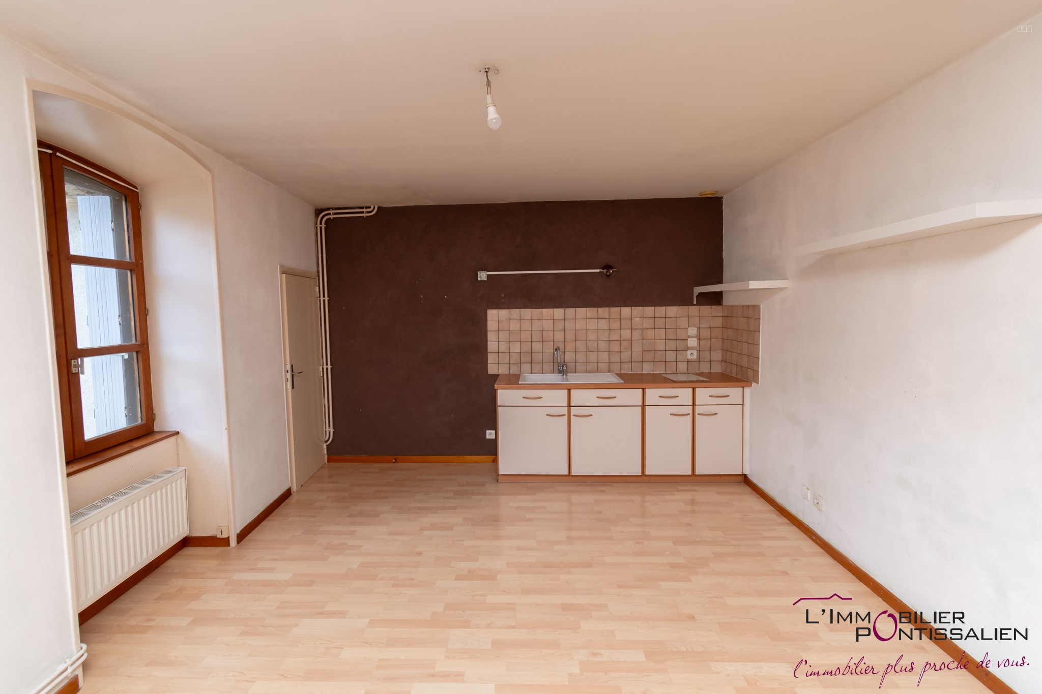 PONTARLIER - CENTRE VILLE - APPARTEMENT DUPLEX T2 — photo 9
