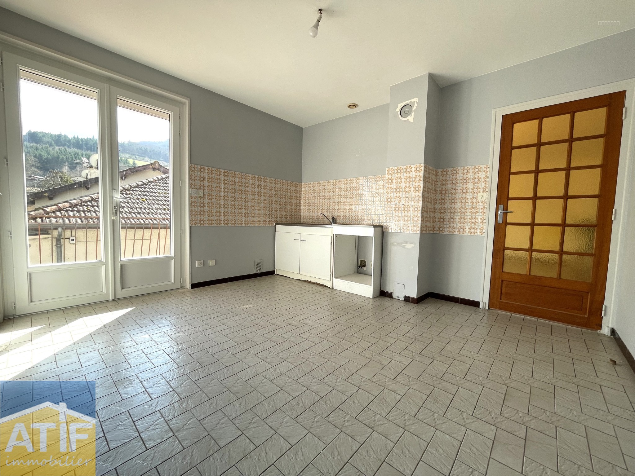 Maison individuelle avec balcon — photo 3
