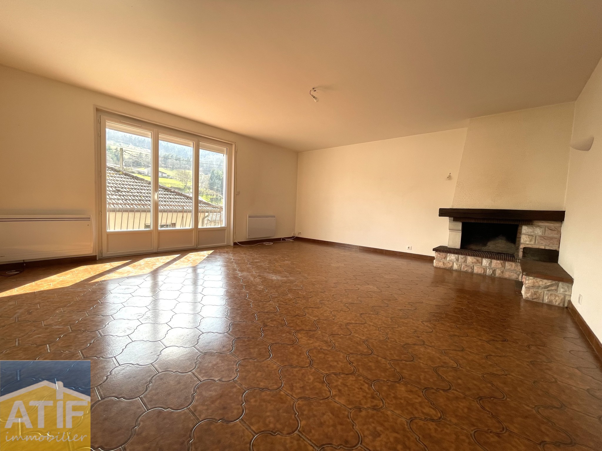 Maison individuelle avec balcon — photo 2
