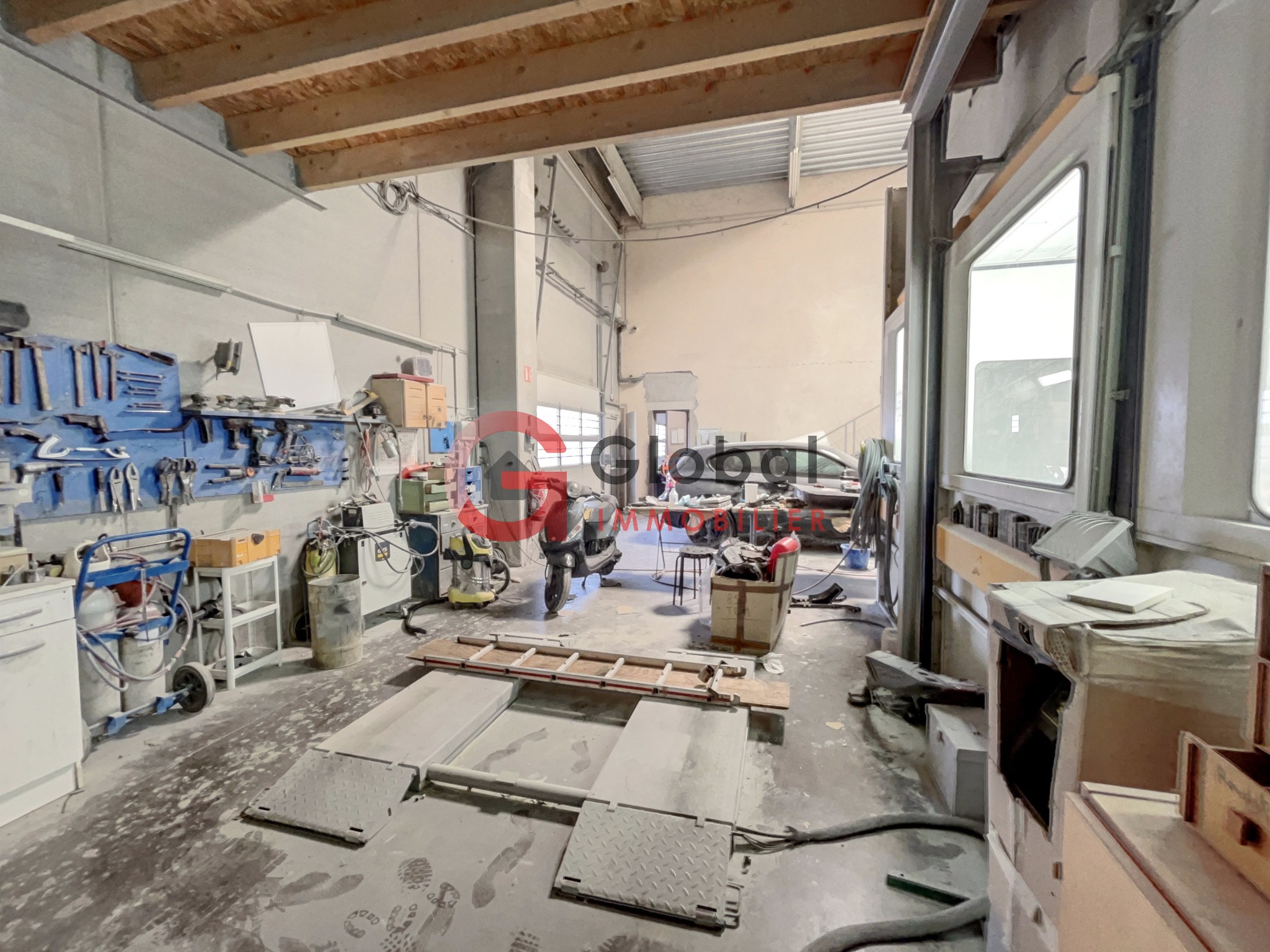 Droit au Bail   Local commercial / Atelier   Marseille 11e — photo 13