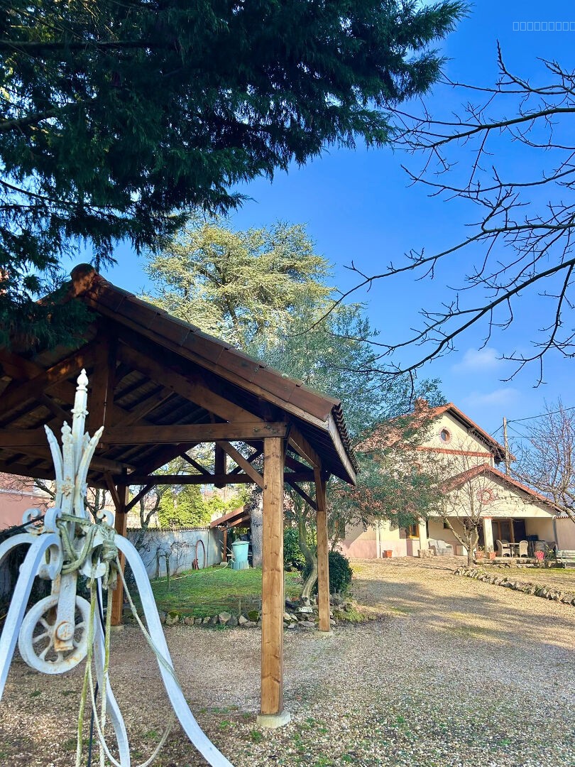 SUPERBE MAISON ANCIENNE RENOVEE DANS UN PARC CLOS DE MURS — photo 3