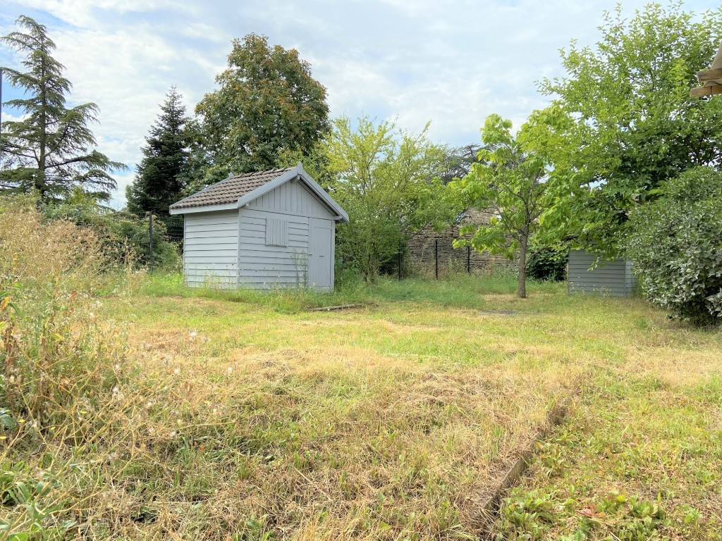 Maison entièrement rénovée avec jardin et garage — photo 4