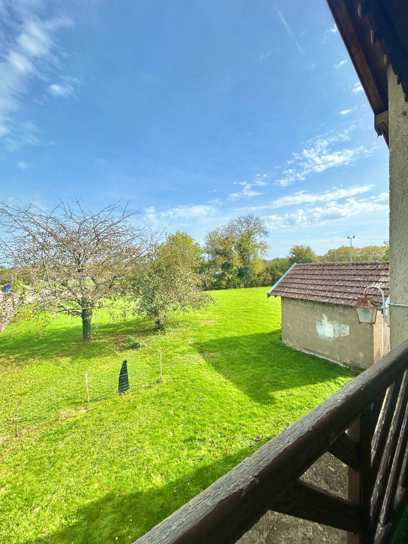 MAISON BRESSANNE AVEC ANNEXES SUR 3050 m2 DE TERRAIN — photo 3