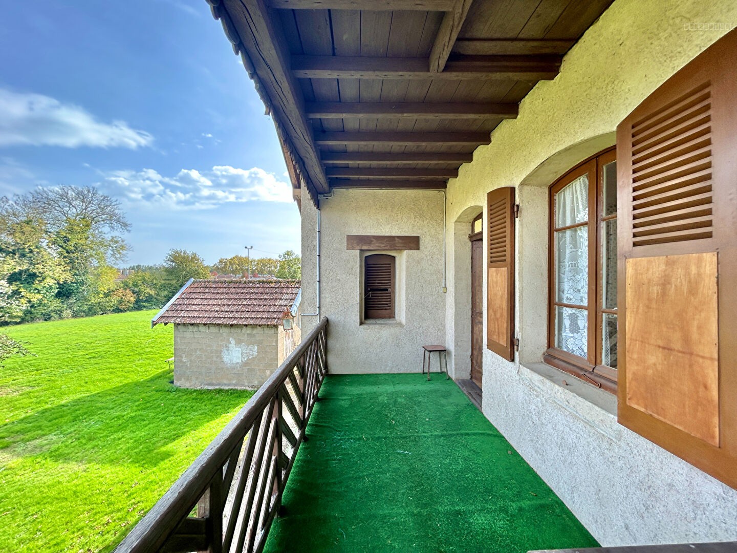 MAISON BRESSANNE AVEC ANNEXES SUR 3050 m2 DE TERRAIN — photo 5