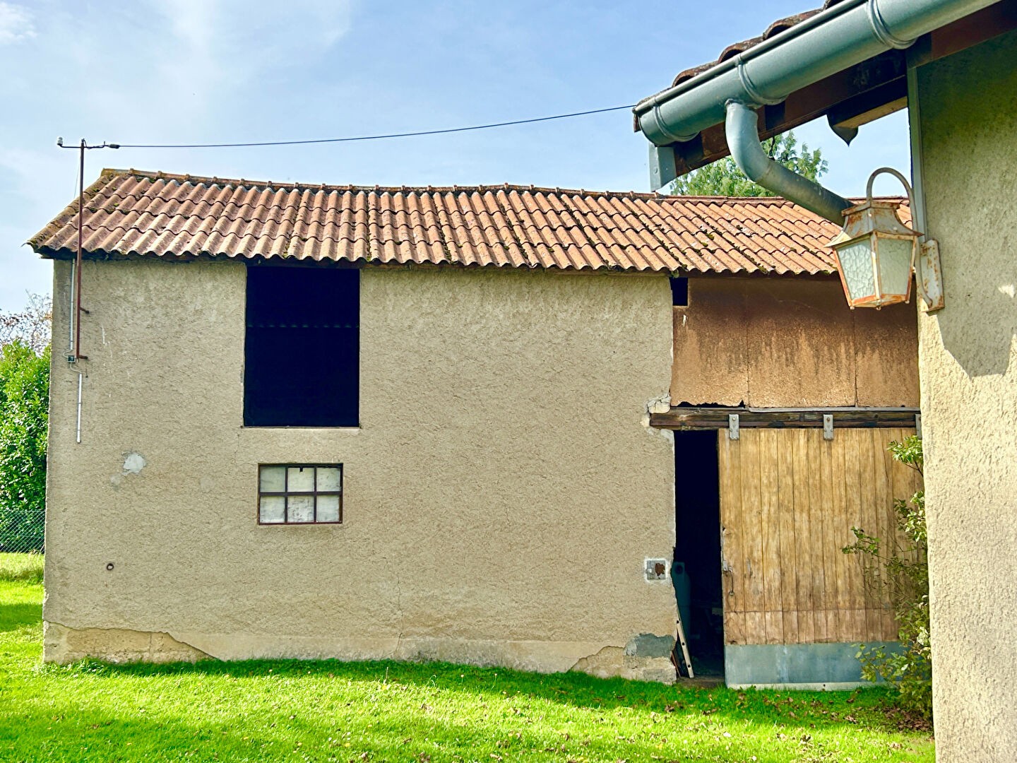 MAISON BRESSANNE AVEC ANNEXES SUR 3050 m2 DE TERRAIN — photo 12
