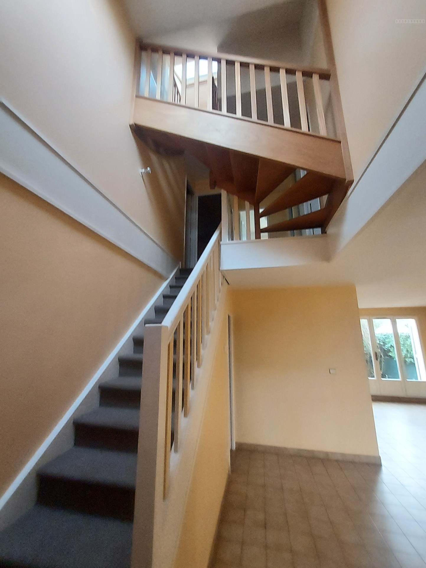 CERGY  QUARTIER DU PANORAMA-  Maison 6  pièces - 4 chambres -  148 m2 - 375 000 € — photo 3
