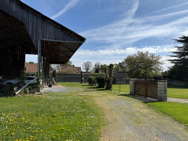 Ferme à vendre à Chantilly, 550 m², 30 pièces – photo 3 sur 5