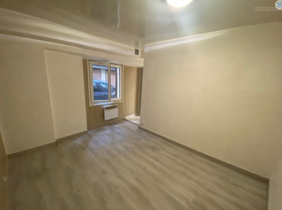 Appartement à vendre à Pontoise, 27 m², 2 pièces – photo 1 sur 3
