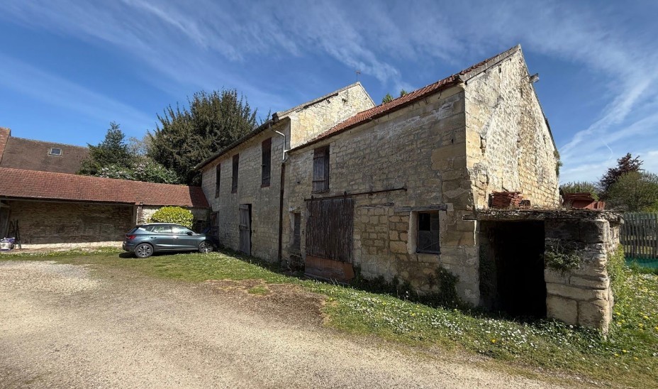 Ferme à vendre à Chantilly, 550 m², 30 pièces – photo 1 sur 5
